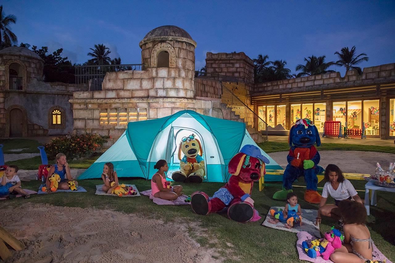 All-inclusive Family Vacations: Grand Palladium Bávaro Play at Palladium with Raggs