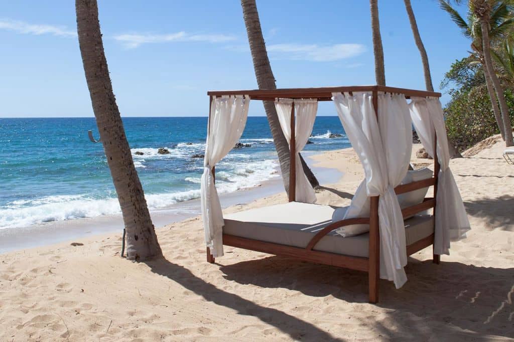 Antigua All-Inclusive Resort: beach cabana on Surf Beach