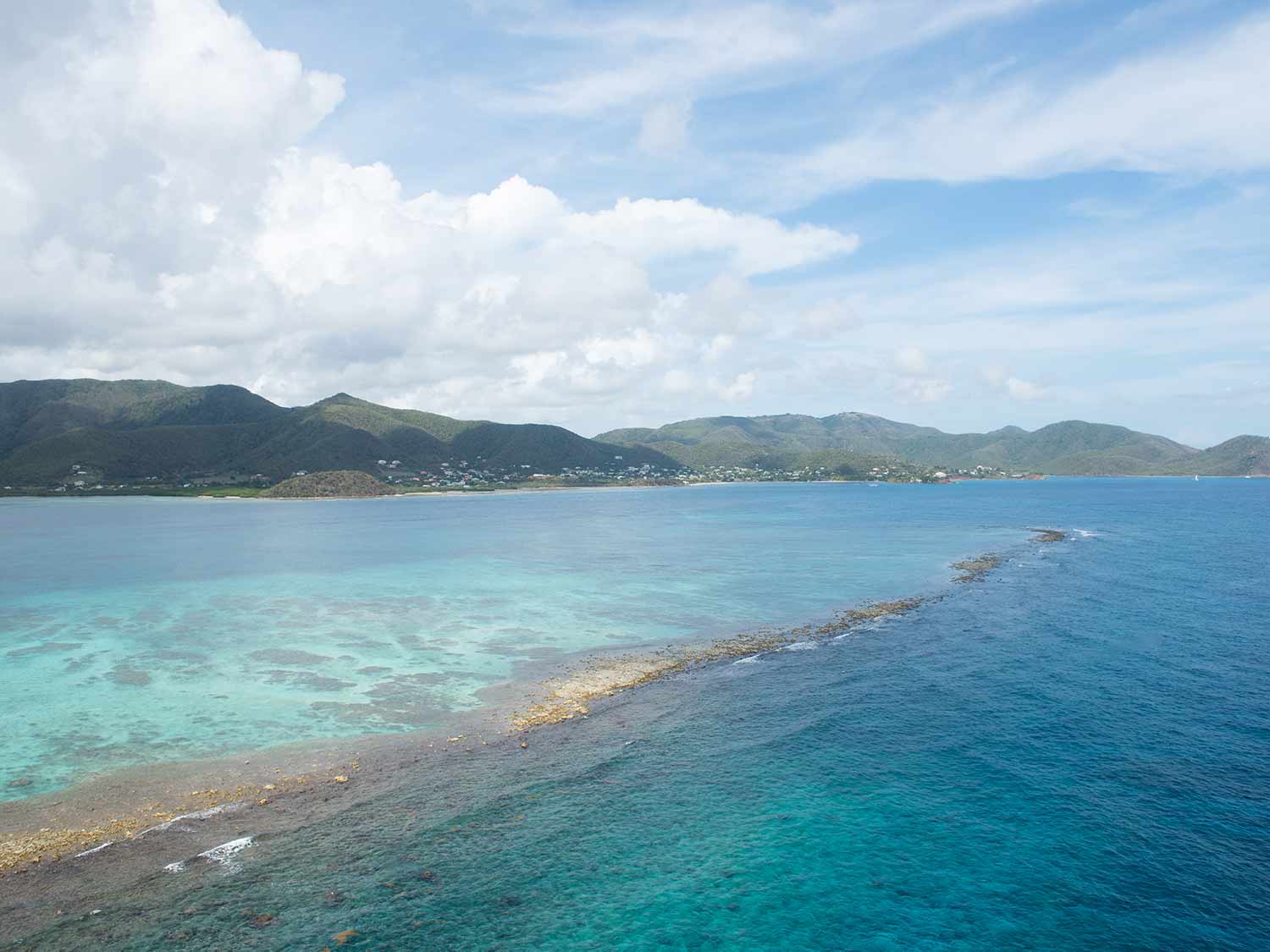 Antigua cades reef