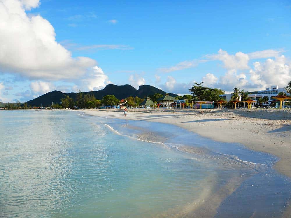Jolly-Beach-Antigua