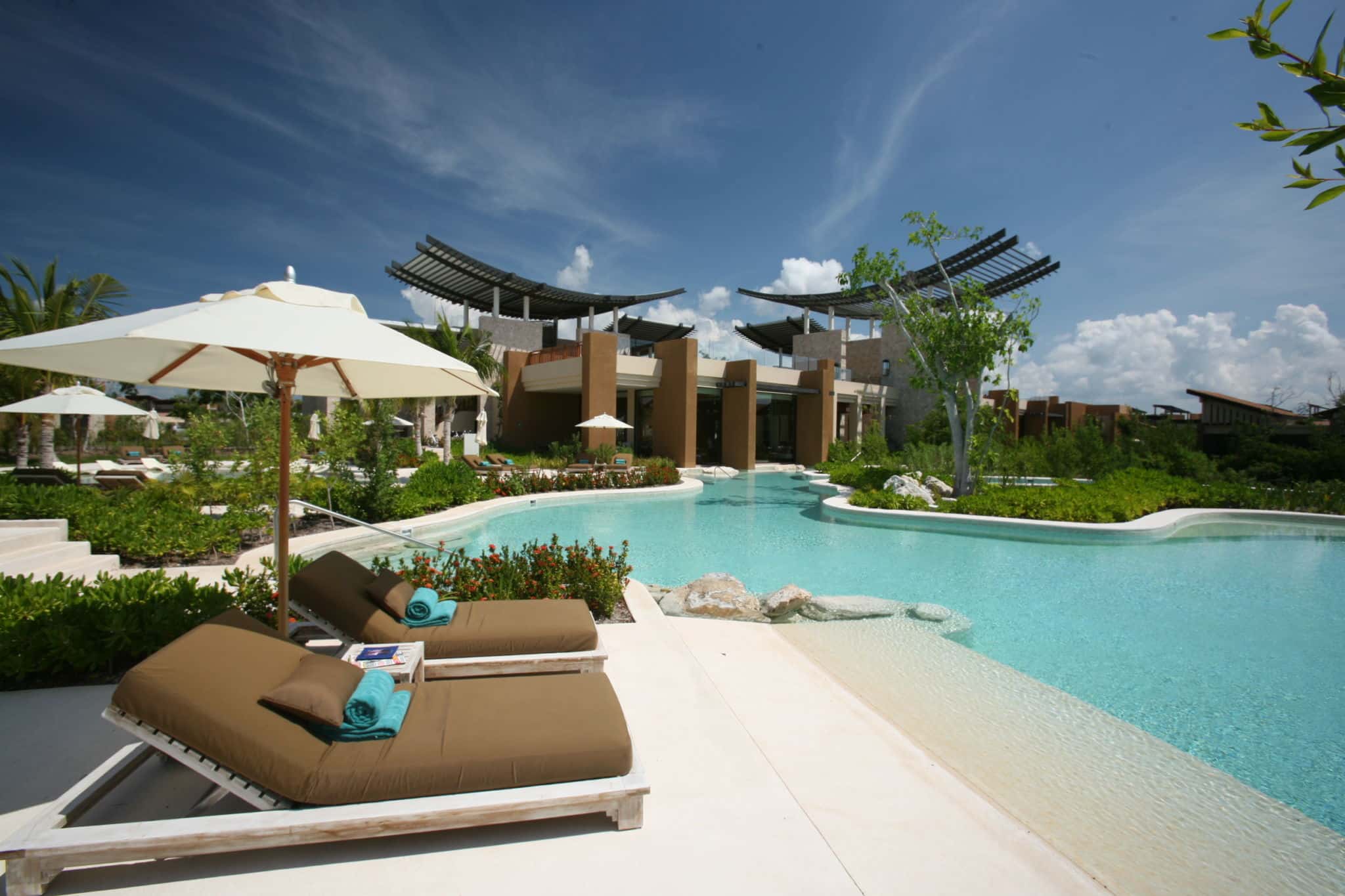 Best Luxury Resorts in the Caribbean | Island Resorts | Luxury Travel | Banyan Tree Mayakoba