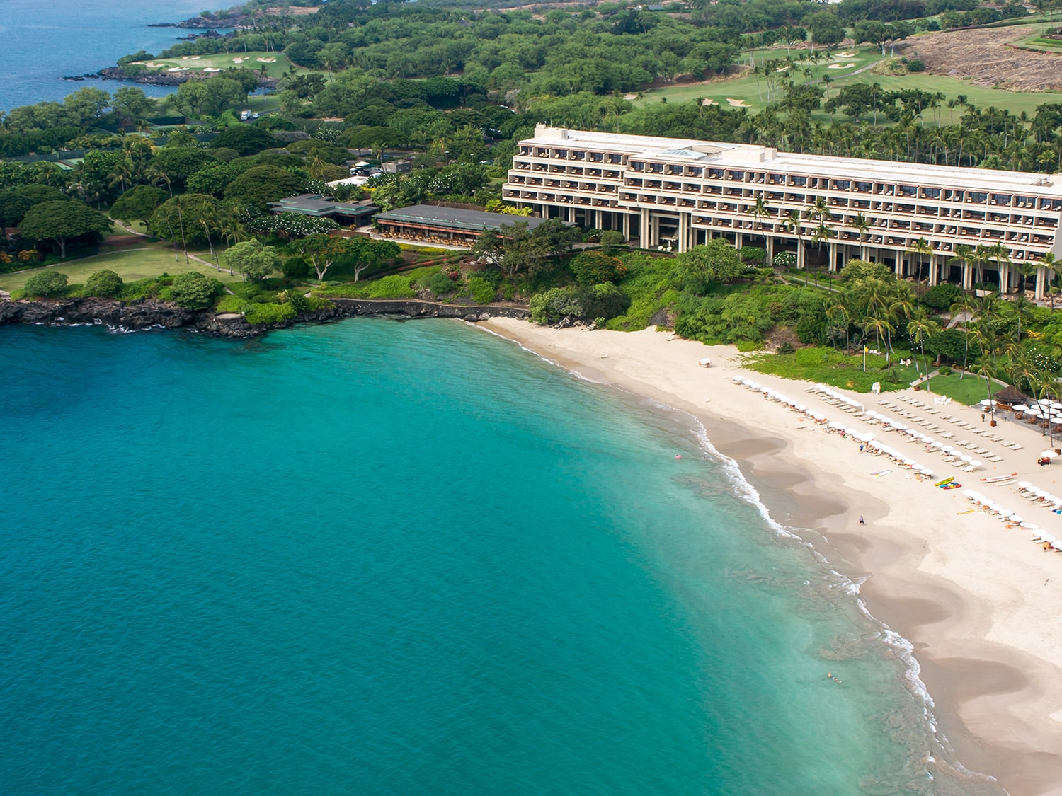 The Mauna Kea Beach Hotel beach