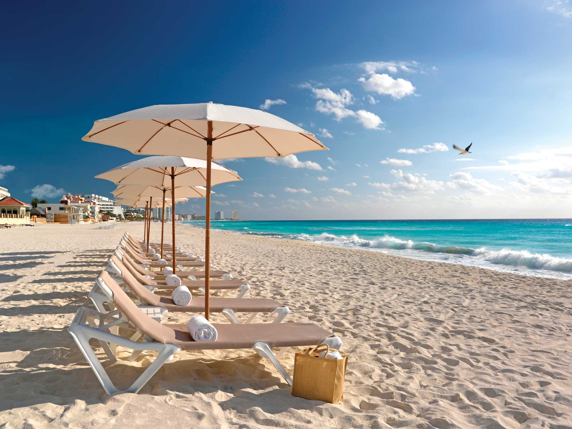 Best Mexico All-Inclusive Resorts | All-Inclusive Destination Weddings & Honeymoons | Beach Palace Cancun