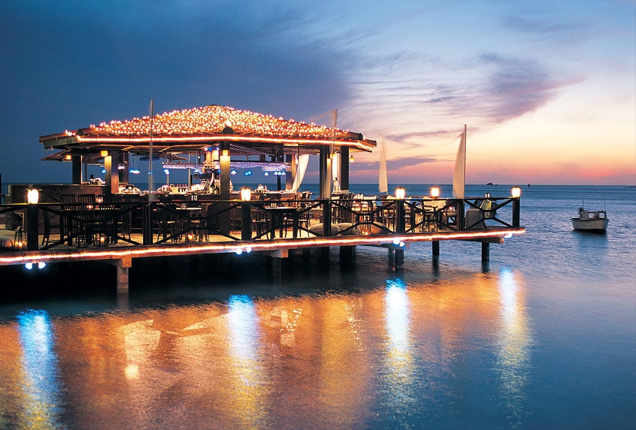Aruba restaurants: Pinchos Grill & Bar