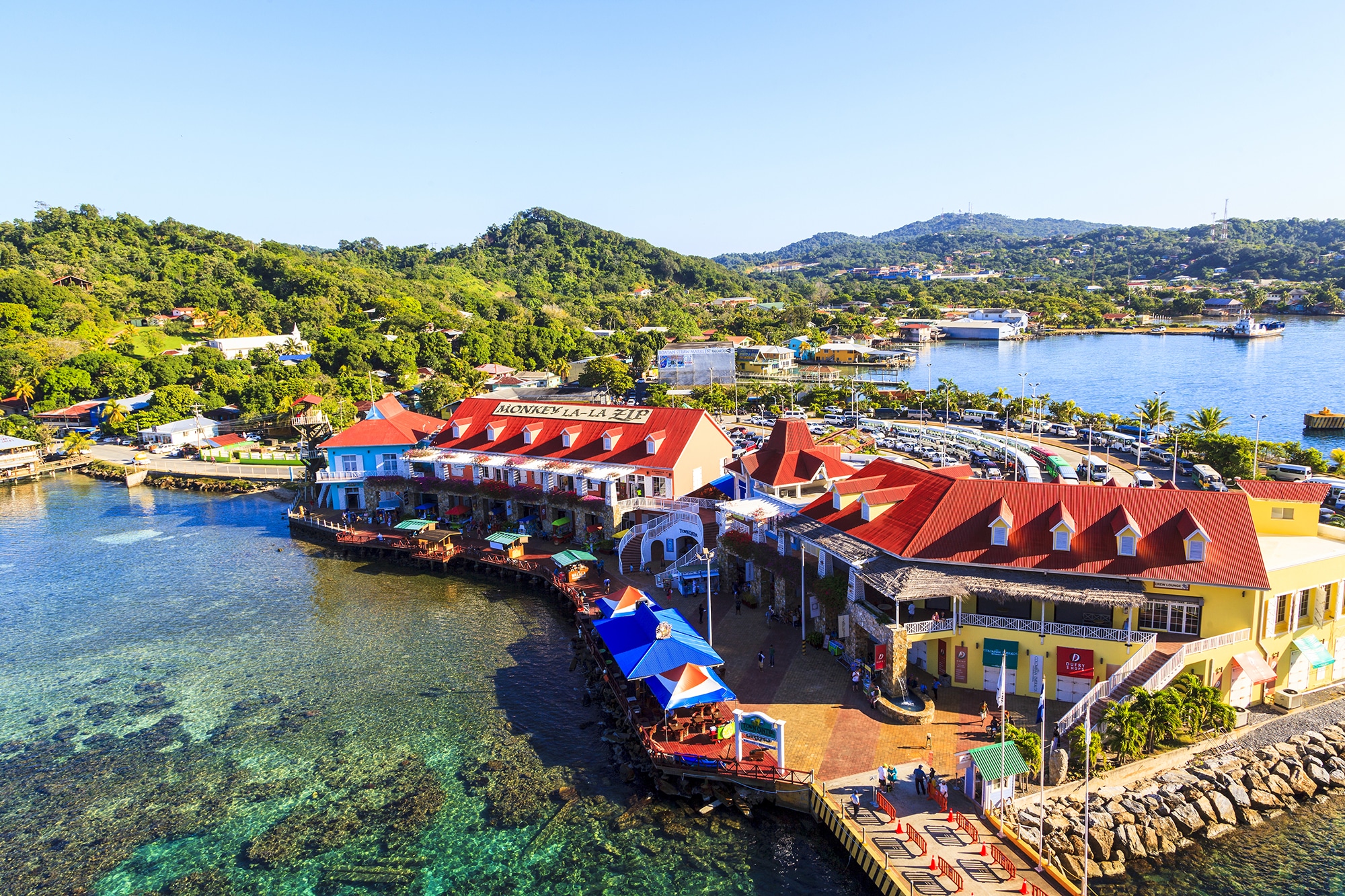 Best Islands to Live On: Roatan, Honduras