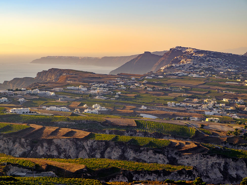 Best Islands for Wine Tasting: Santorini, Greece