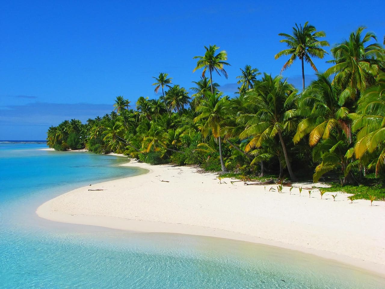 Best places to travel in August: Cook Islands