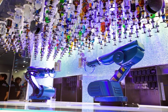 bionic bartender quantum of the seas