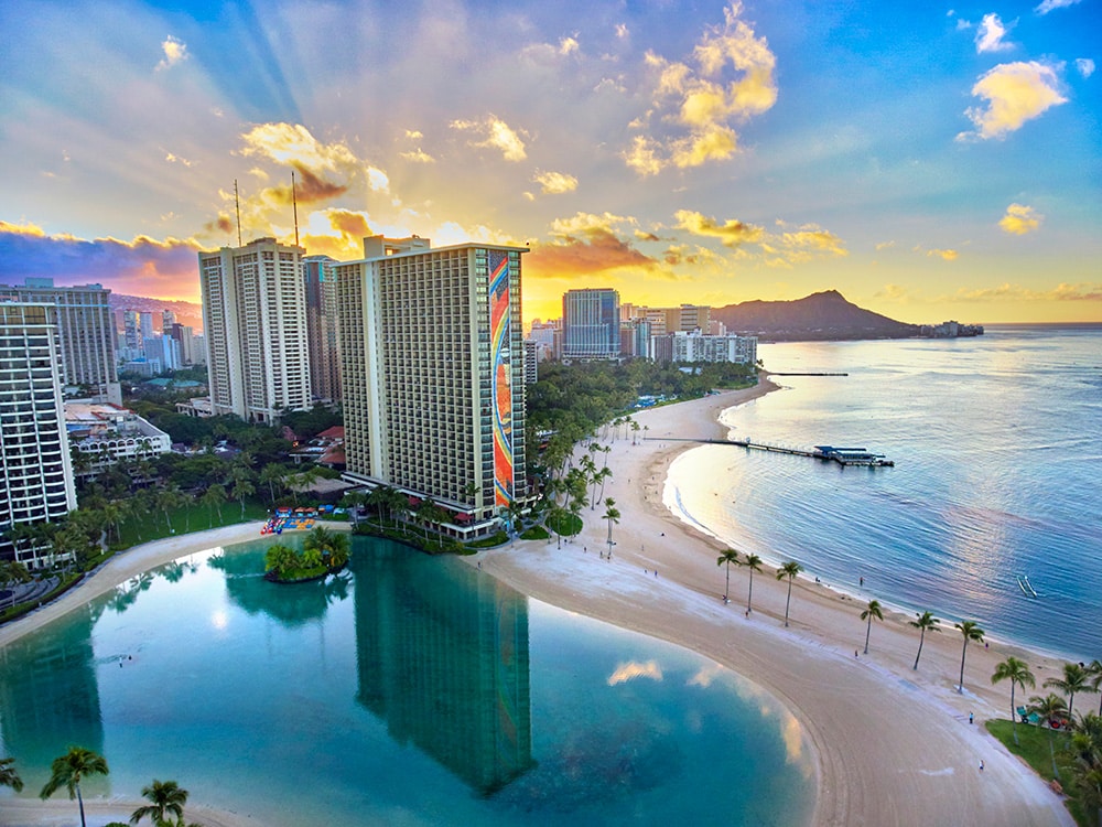 Black Friday Cyber Monday Travel Deals: Hilton Hawaiian Village — Oahu