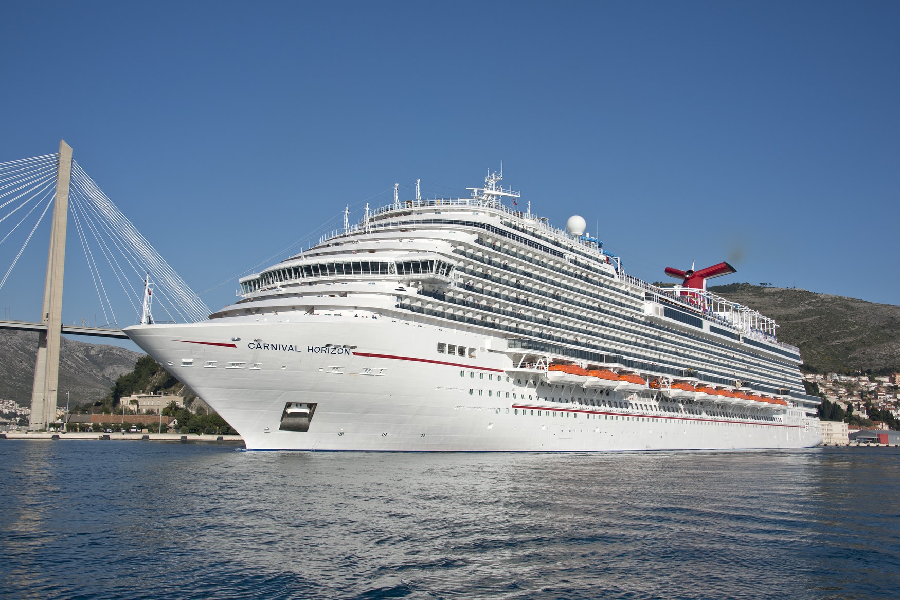 Carnival Horizon