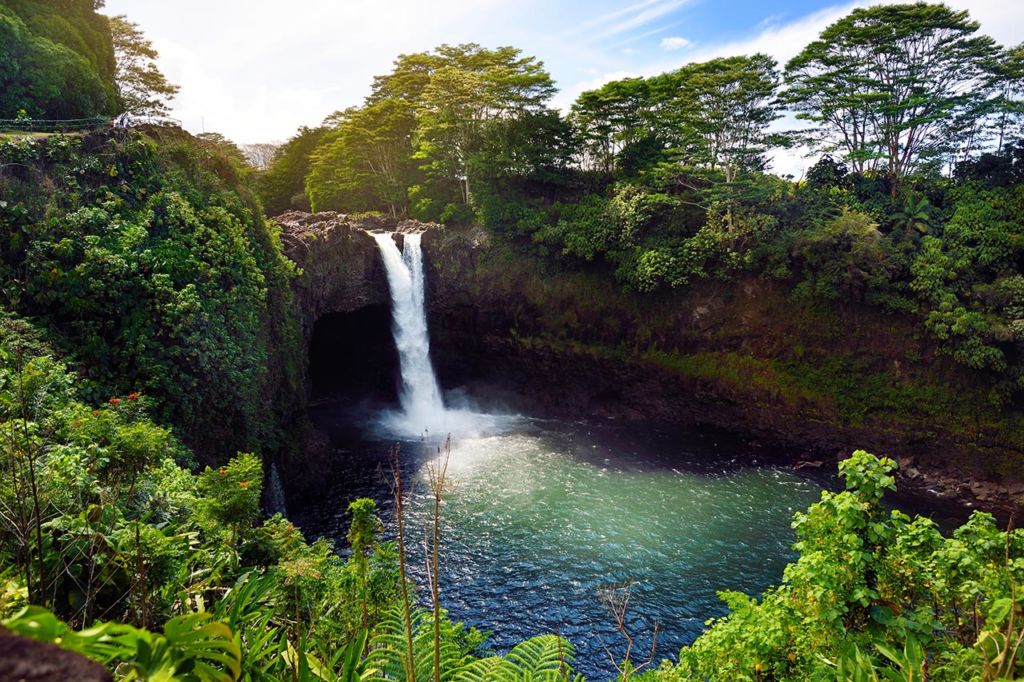 10 Cheapest Flights to Hawaii from California Islands