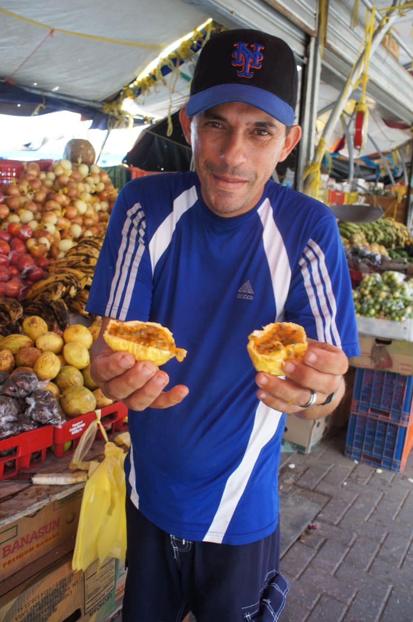 7.5 What To Do in Curacao: Floating Markets in Willemstad | Curacao Travel