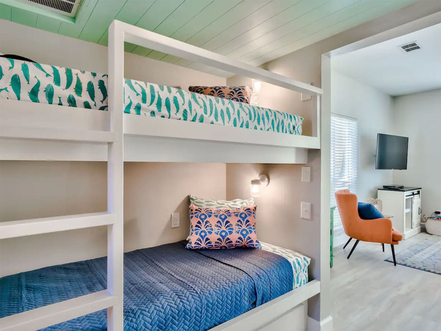 Bunk beds in a bedroom