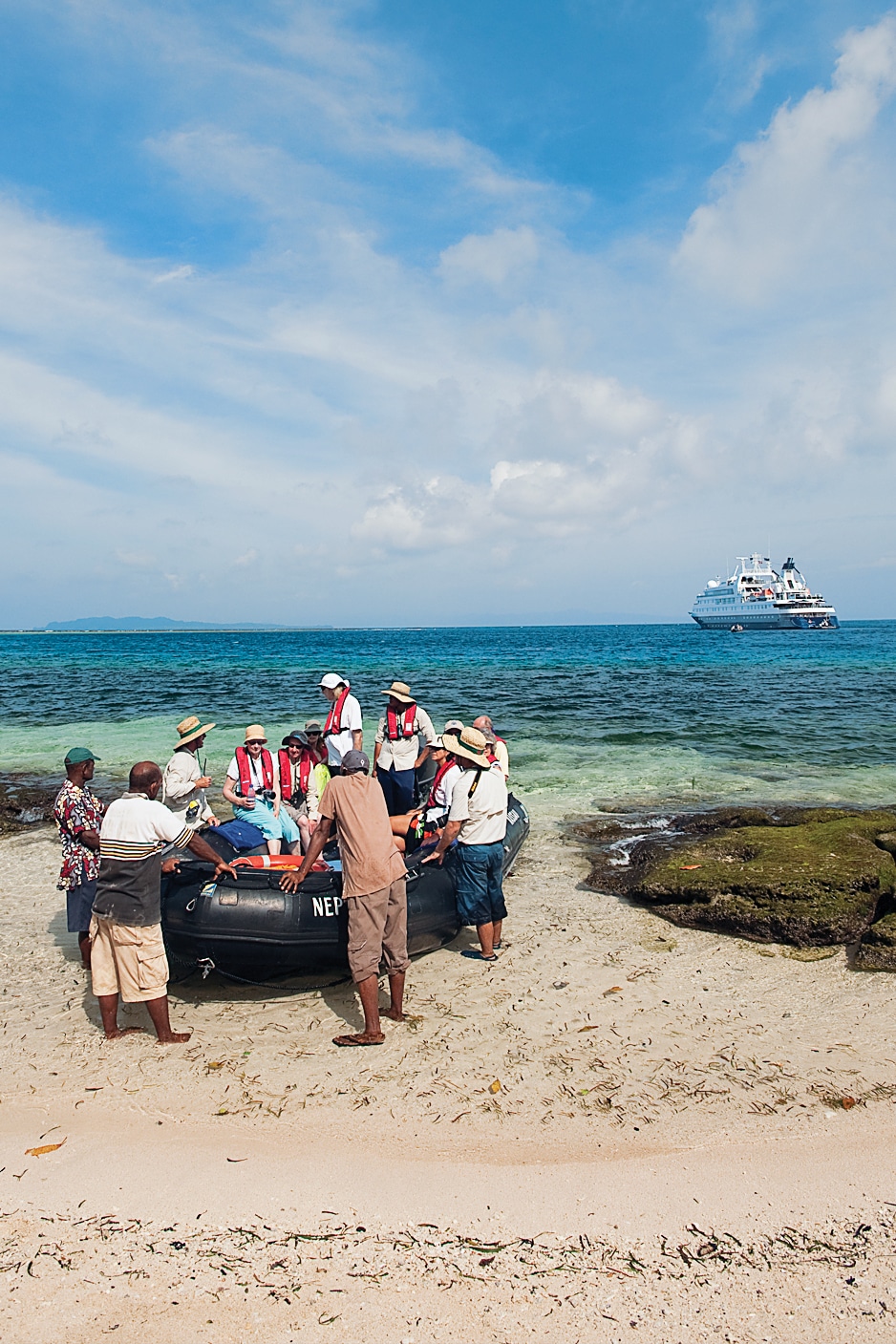 exotic_cruise_pacific_melanesia_orion_zodiac