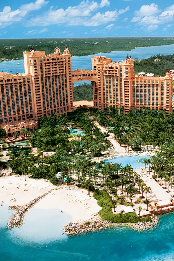 exterior atlantis resort bahamas