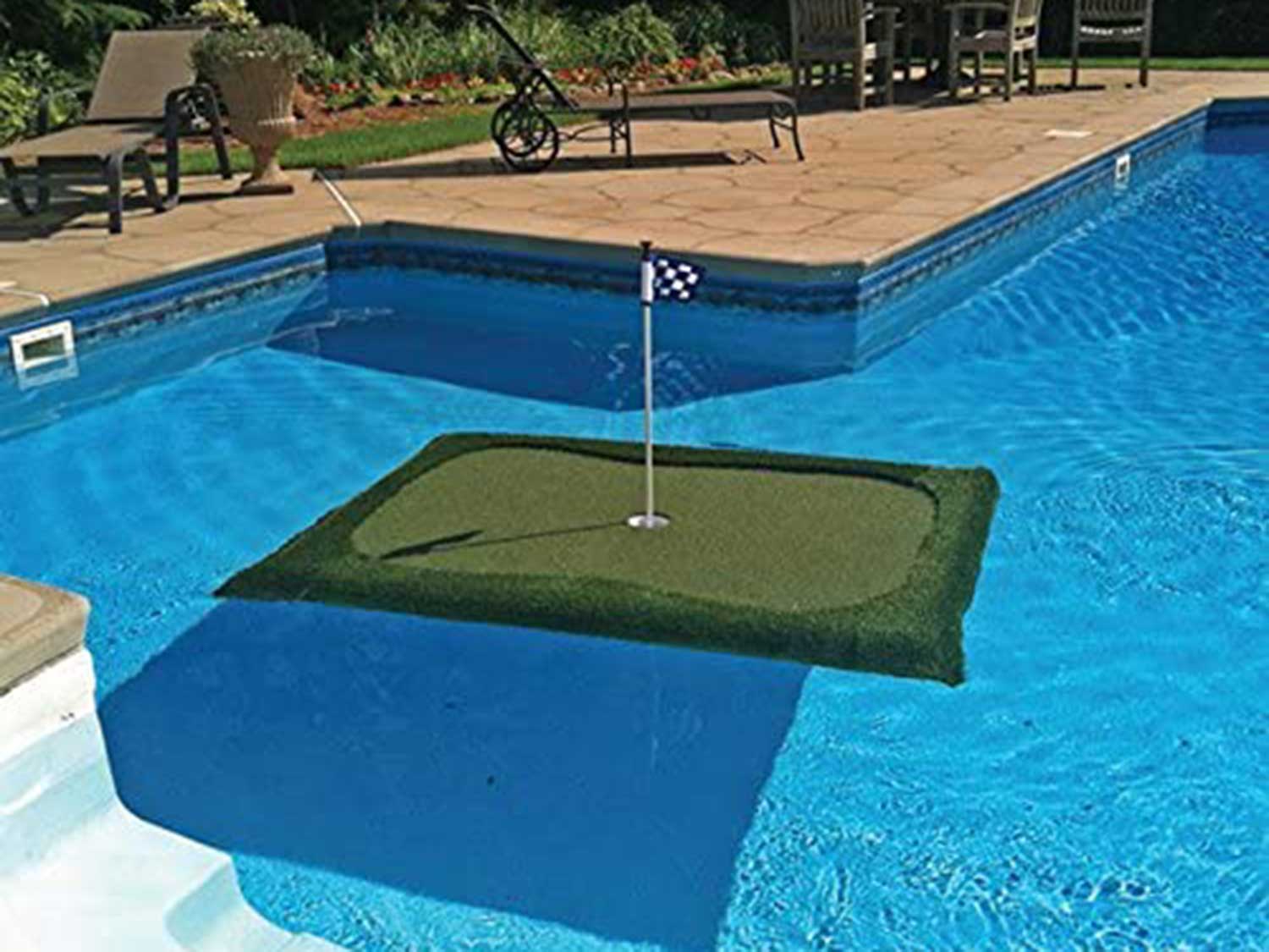 floating putting green