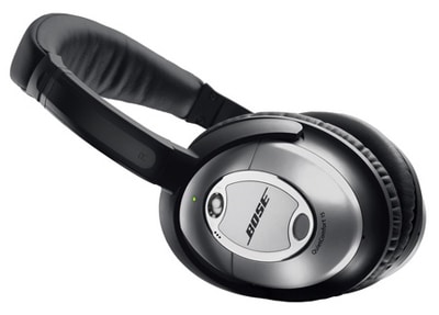 gift-guide-tech-bose-headphones.jpg