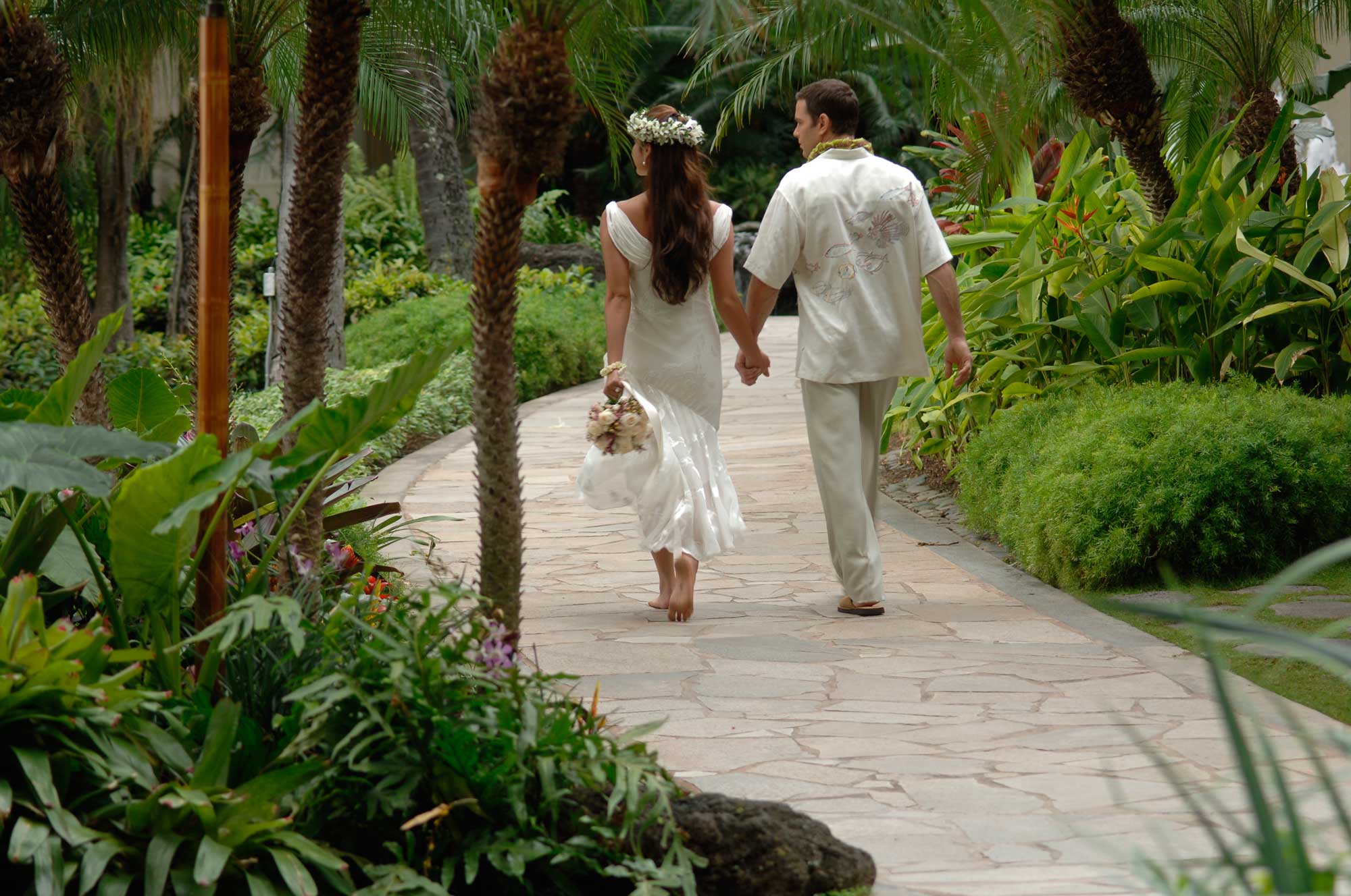 Hawaii island wedding venue: Hilton Hawaiian Village