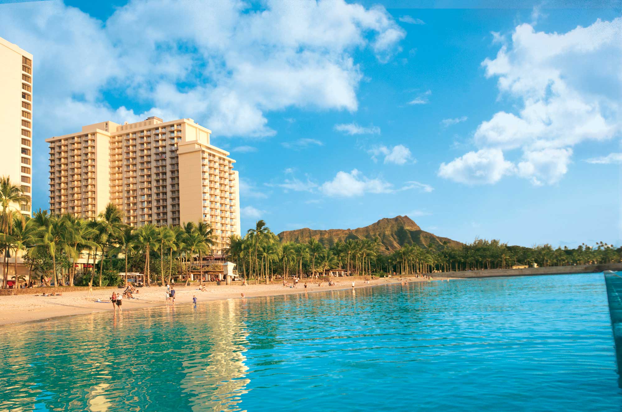 Hawaii island wedding venue: Aston Waikiki Beach Hotel