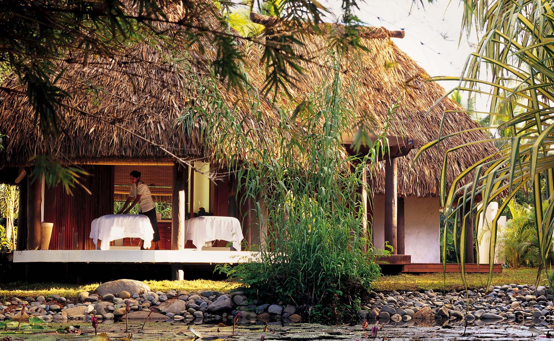 heavenly spa fiji-couple suite.jpg