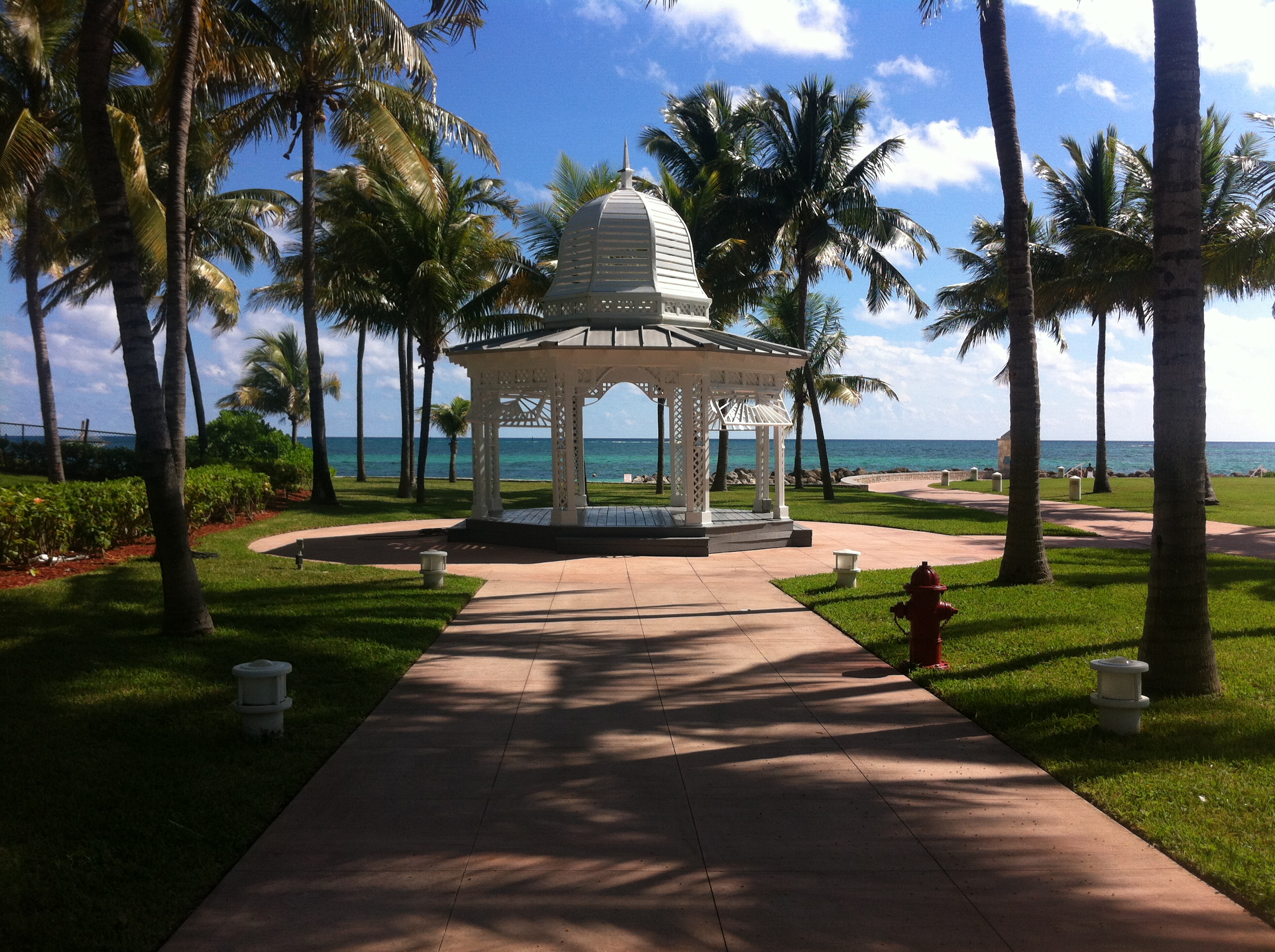 Where to Stay in Grand Bahama | Grand Lucayan Resort | Bahama Resorts & Hotels | Gazebo at Grand Lucayan resort