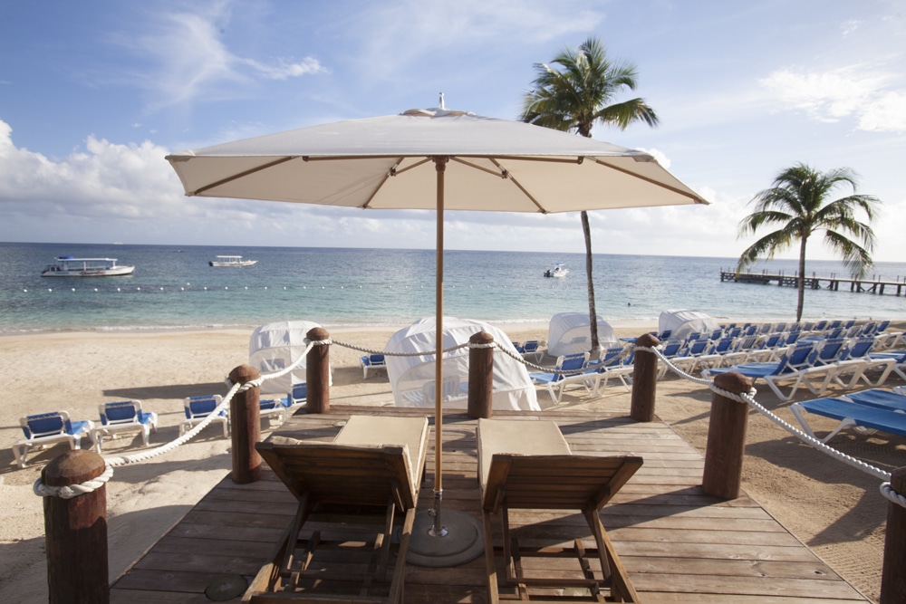 Nonstop Flights from Newark to Caribbean Direct Flights to the