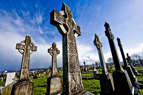 ireland-belfast-cemetery_31610110.jpg