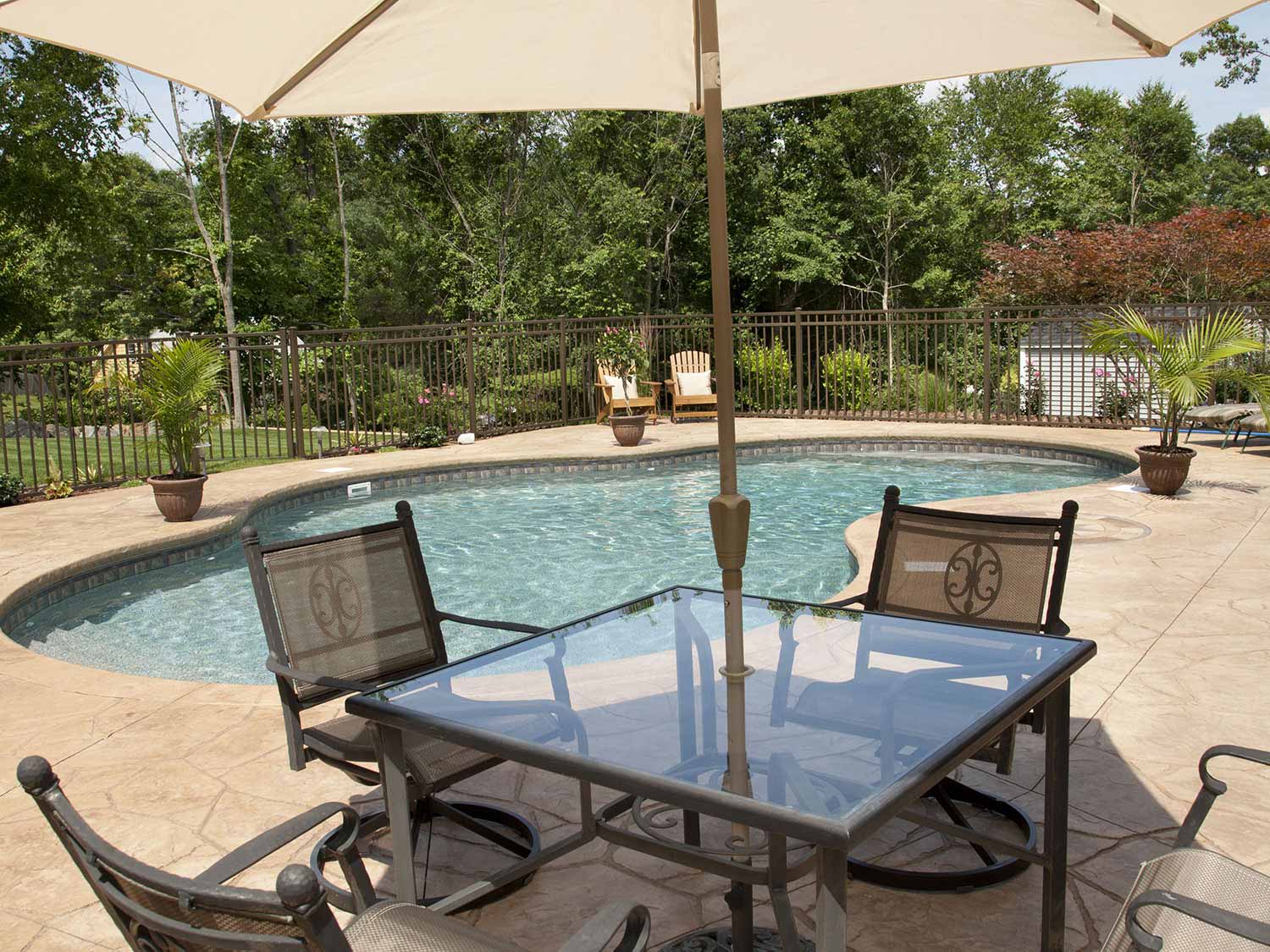 Patio set near by pool