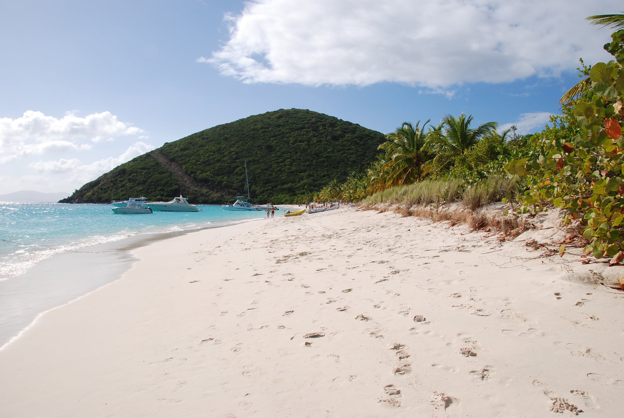 Island living, how to move to the British Virgin Islands: Jost Van Dyke beach