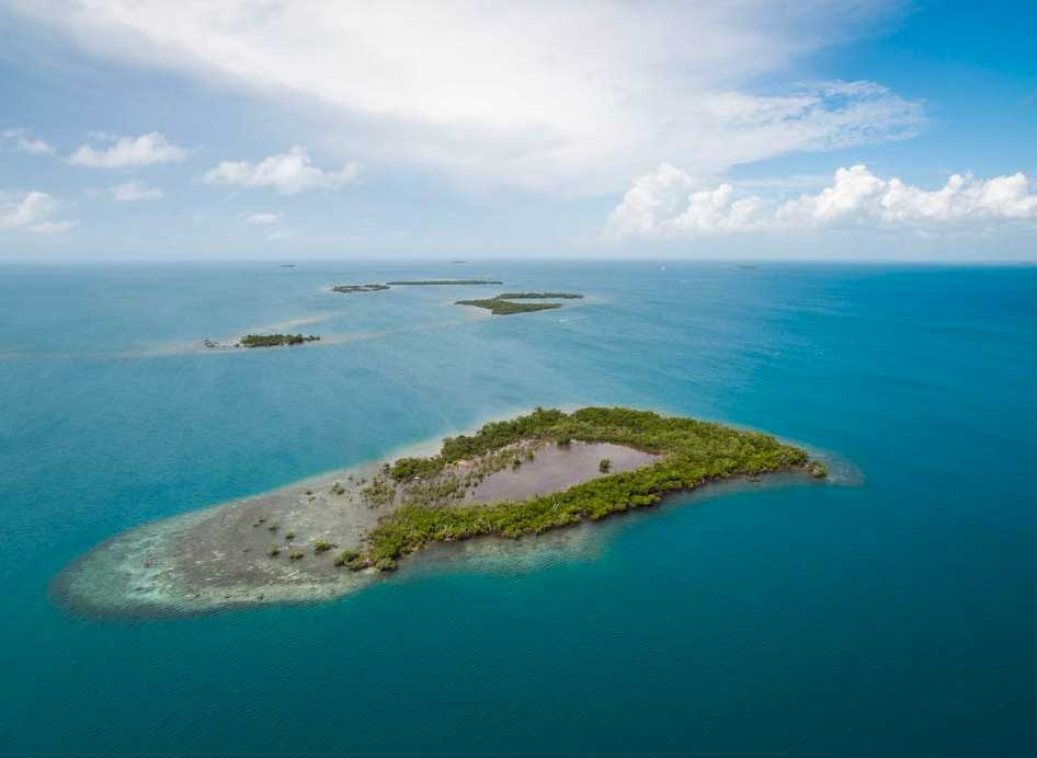 Private islands for sale - Dolphin Caye, Belize