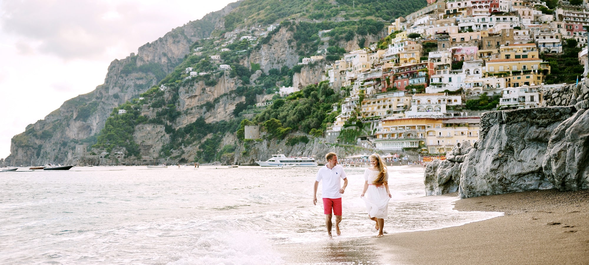 Planning a honeymoon in Italy? Here are the most romantic hotels, restaurants, and things to do along the Amalfi Coast.