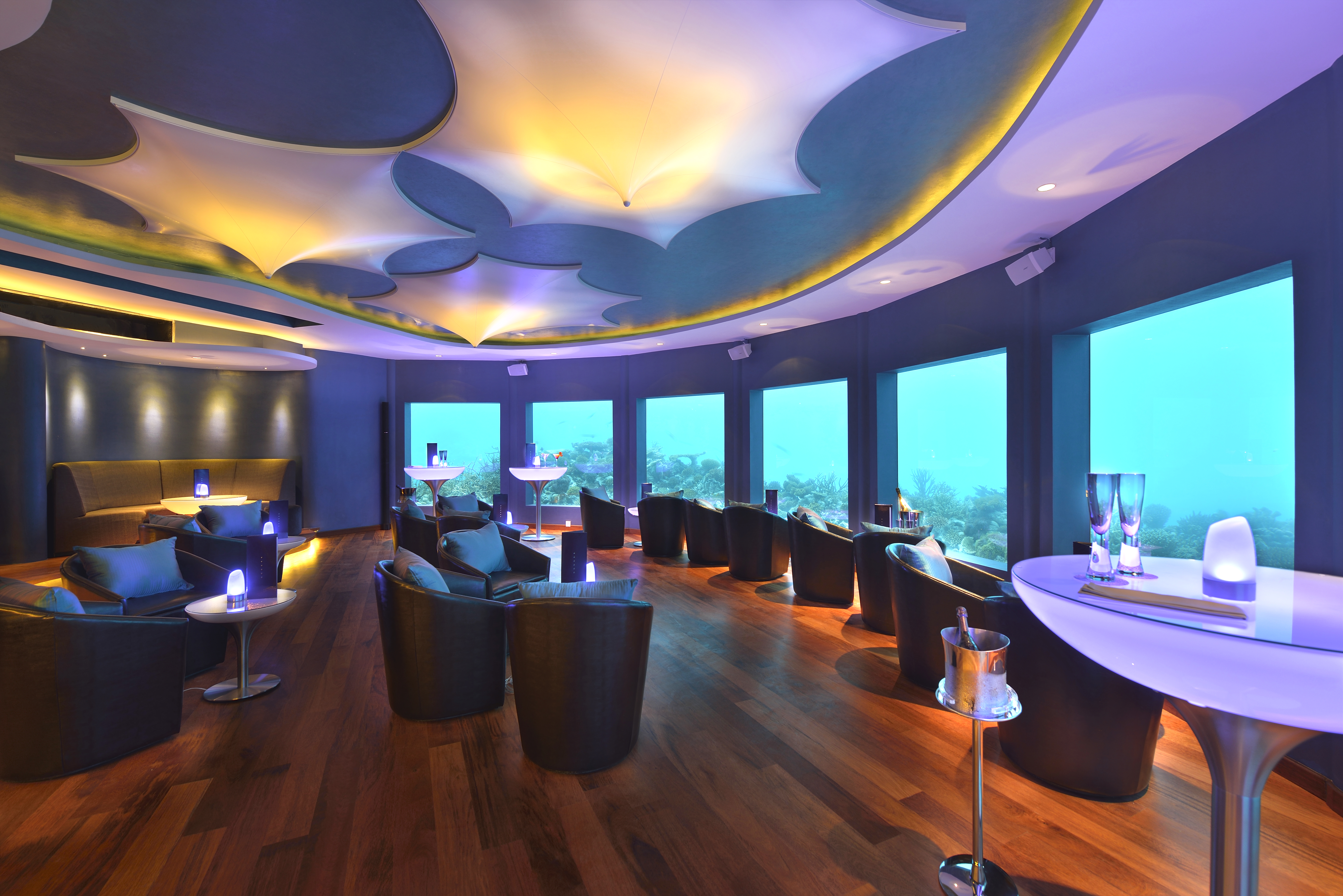 Subsix Underwater Bar