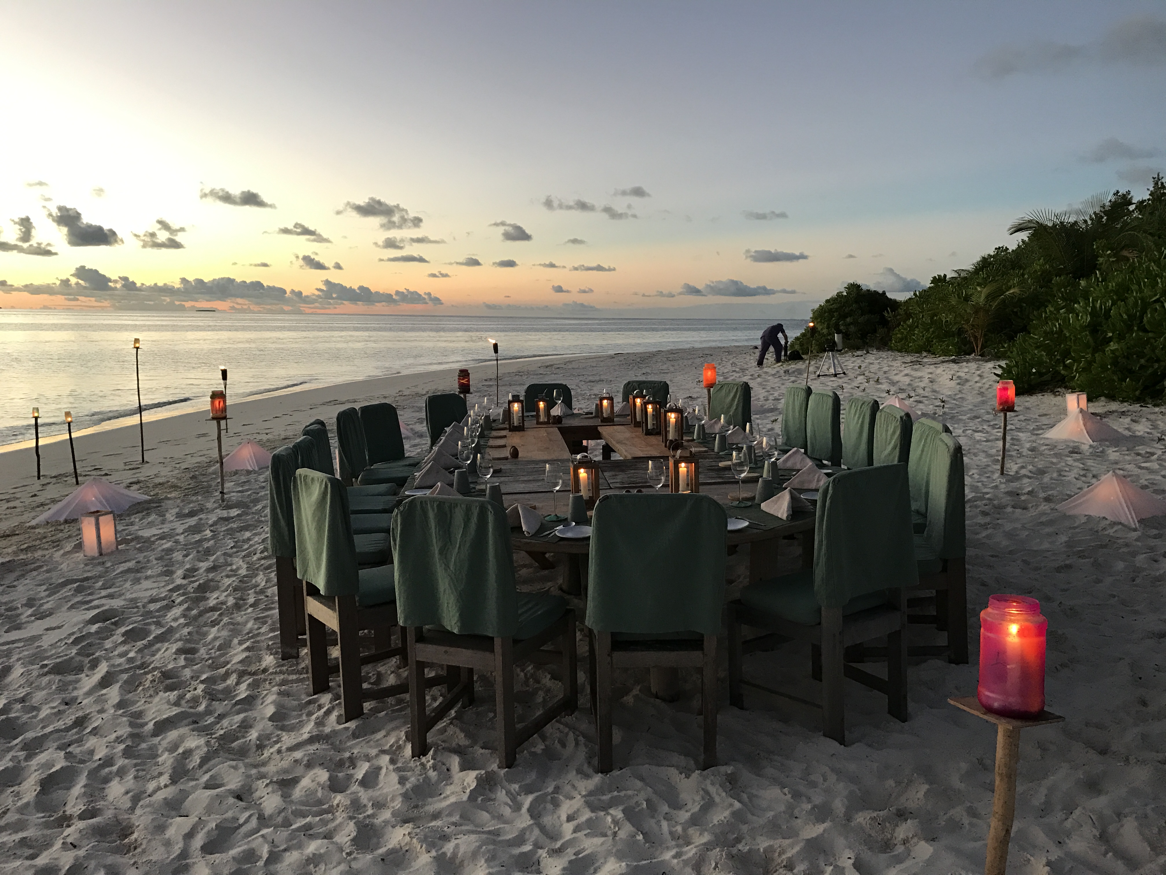 Maldives Islands: Soneva Fushi Hotel Sobah's on the Beach