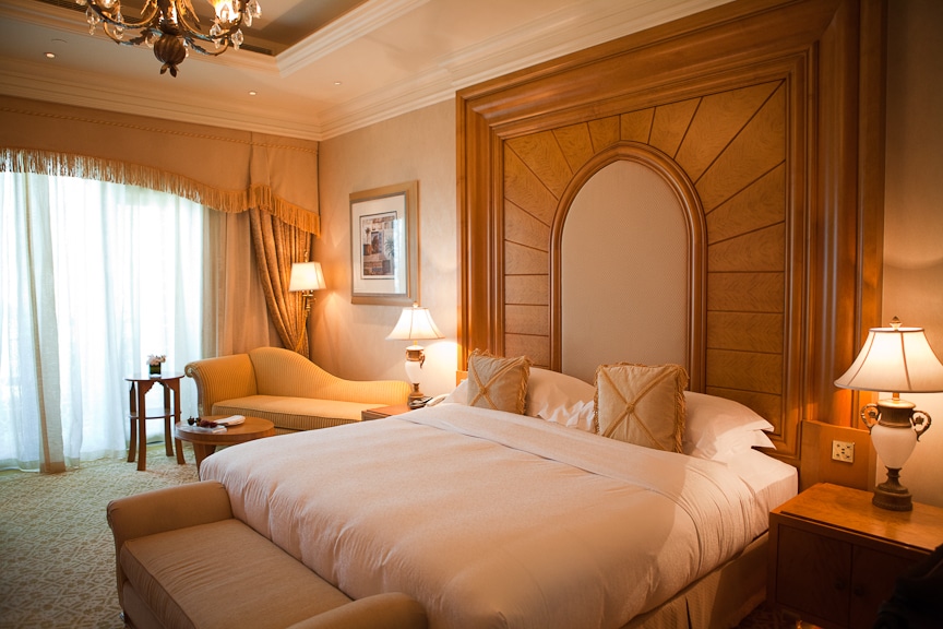 Abu Dhabi Travel | Emirates Palace | Sheikh | Luxury Hotels | Suites