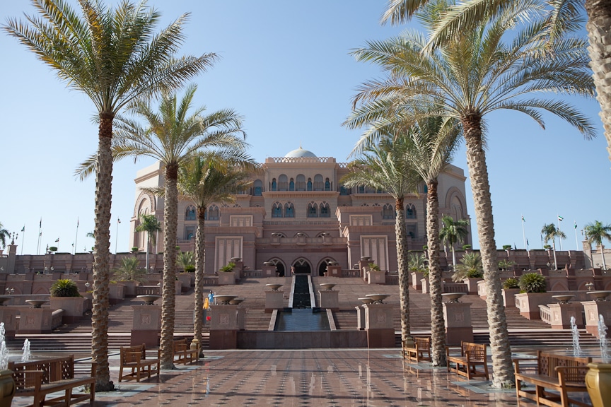 Abu Dhabi Travel | Emirates Palace | Sheikh | Luxury Hotels | Celeb
