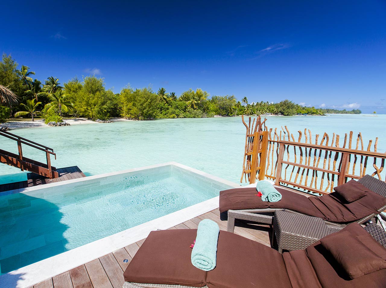 Overwater Bungalows: InterContinental Bora Bora Resort & Thalasso Spa