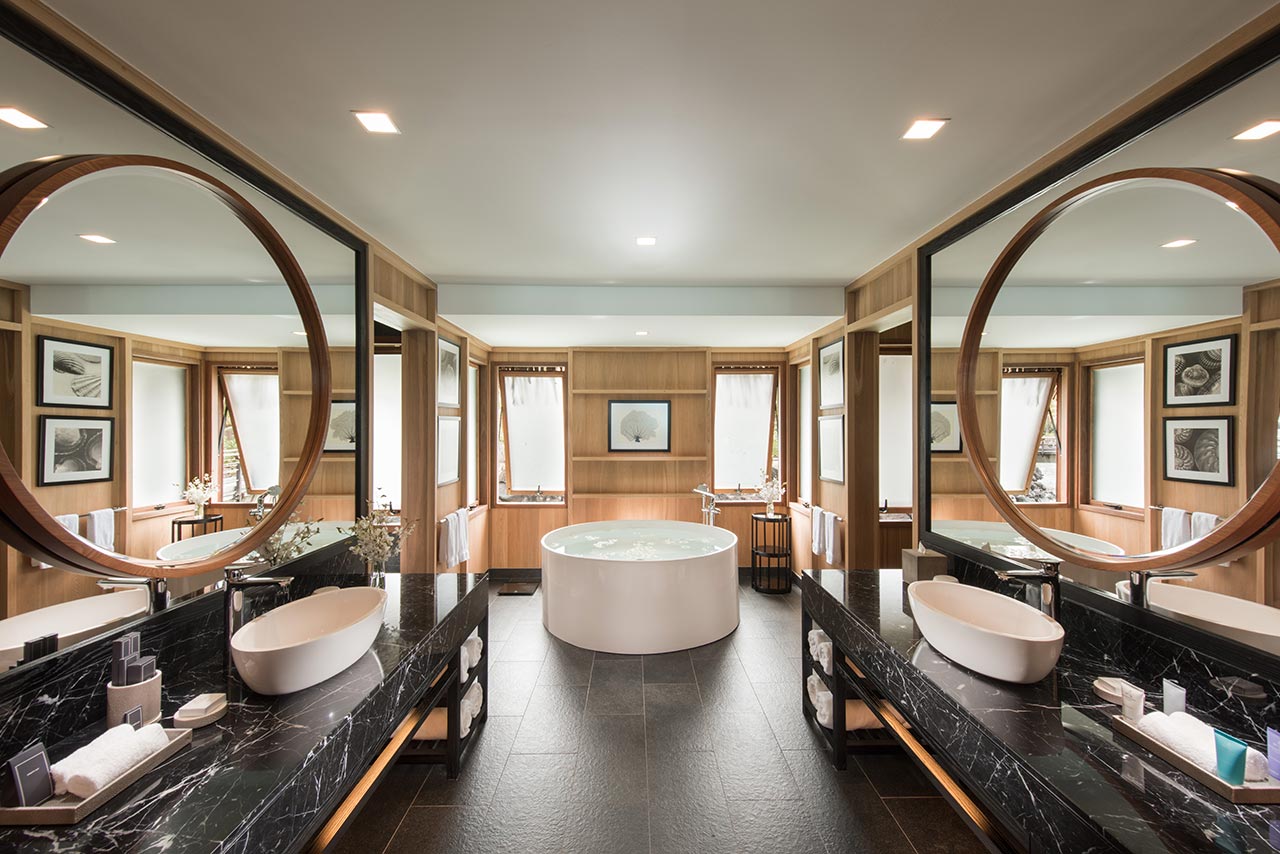 Overwater Bungalows | Conrad Bora Bora Nui: oversized soaking tub