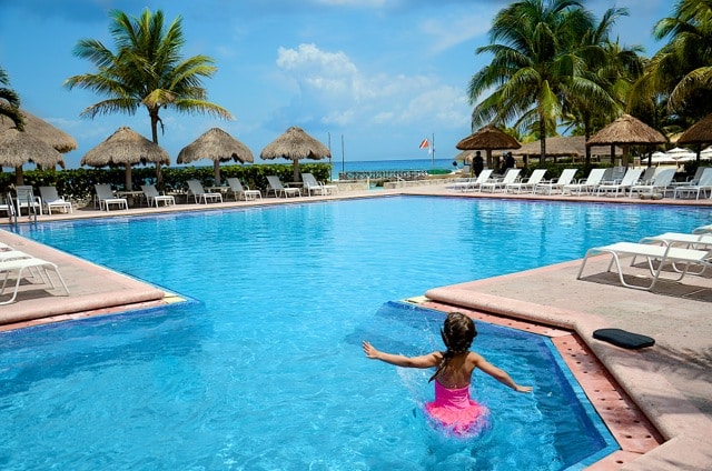 15-cozumel-for-families-swimming-pools-presidente-intercontinental