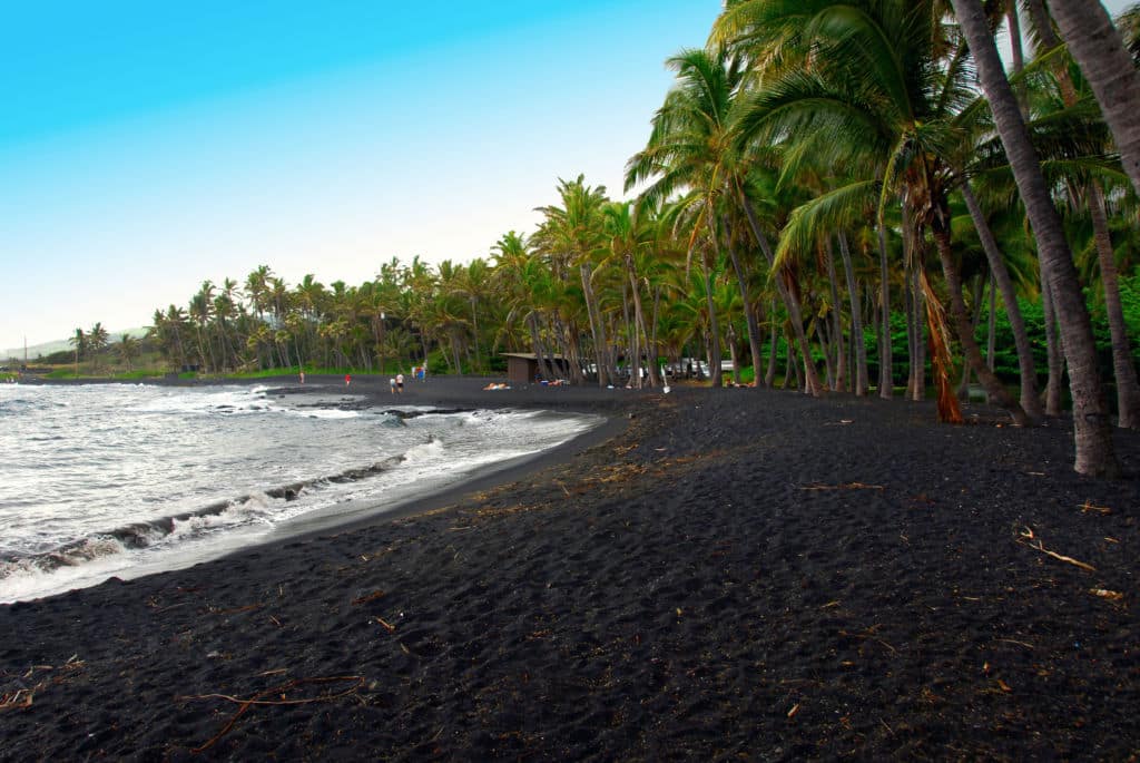 Hawaii Beaches | Punaluu Black Sand Beach