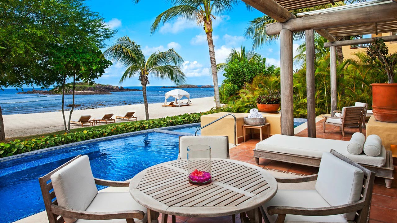 Romantic Hotels for a Mexico Honeymoon: The St. Regis Punta Mita Resort