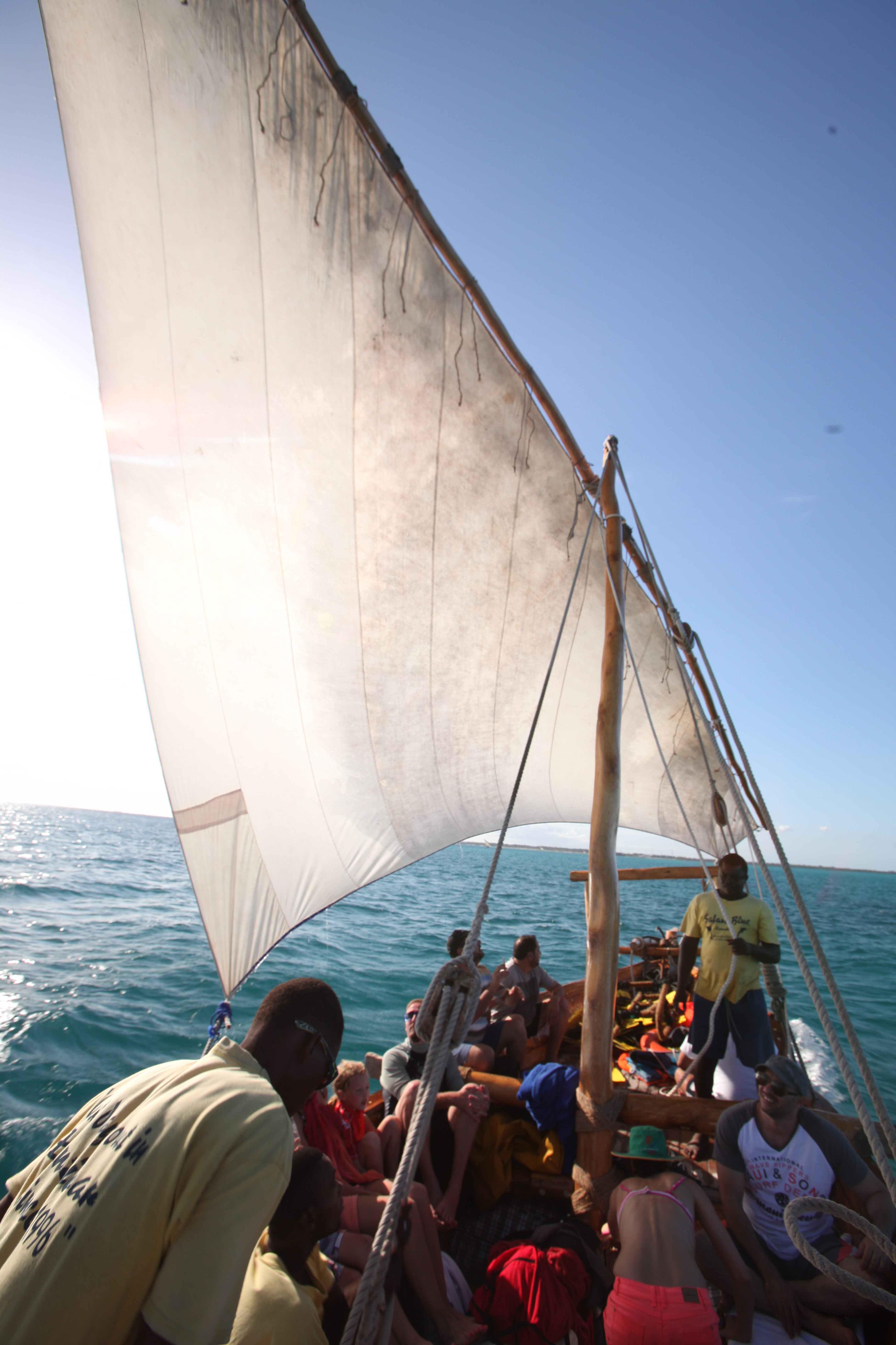 Zanzibar Travel Guide | Zanzibar Hotels | Best Things to Do in Zanzibar | Safari Blue Boat