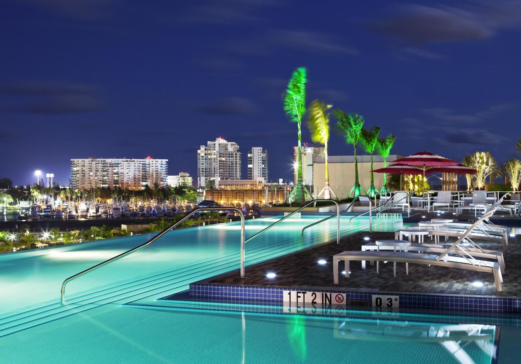 Resorts Boasting an Infinity Pool with a View