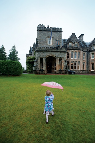 snapshot-scotland-castle-family'.jpg