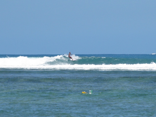 surfing-tamarin-bay.jpg