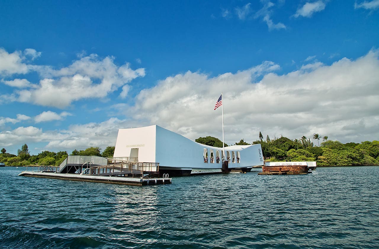 Things to Do in Oahu: Pearl Harbor's U.S.S. Arizona memorial