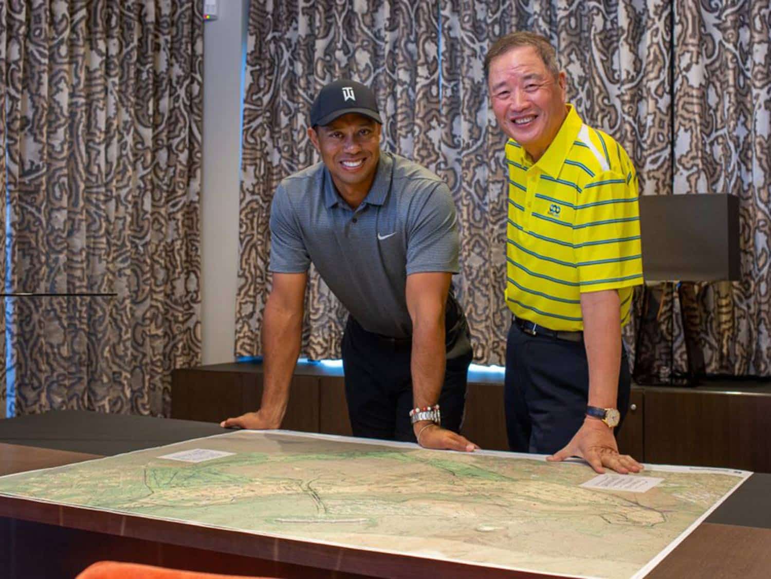 Tiger Woods and Du Shaat Makaha Golf Course