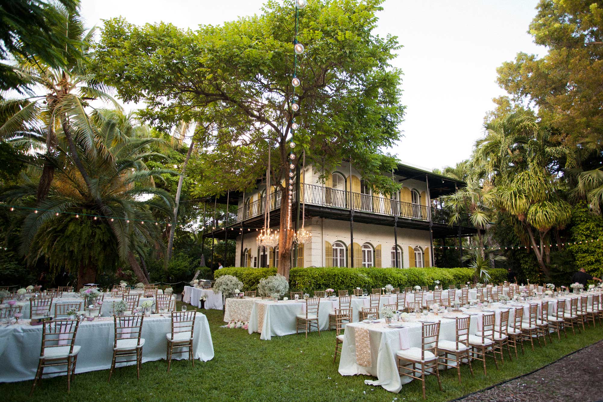 Top Florida Wedding Venues for Florida Destination Weddings | Best Places to Get Married in Florida | Ernest Hemingway Home and Museum