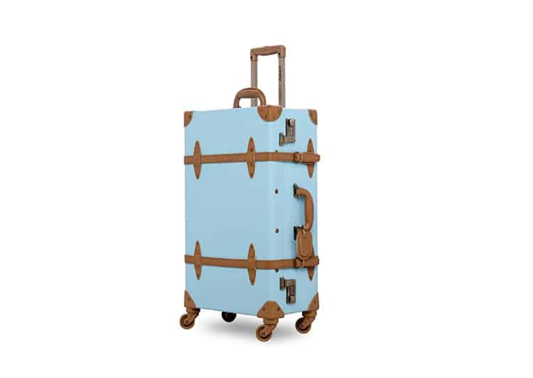 Travel Accessories: Retro vintage luggage