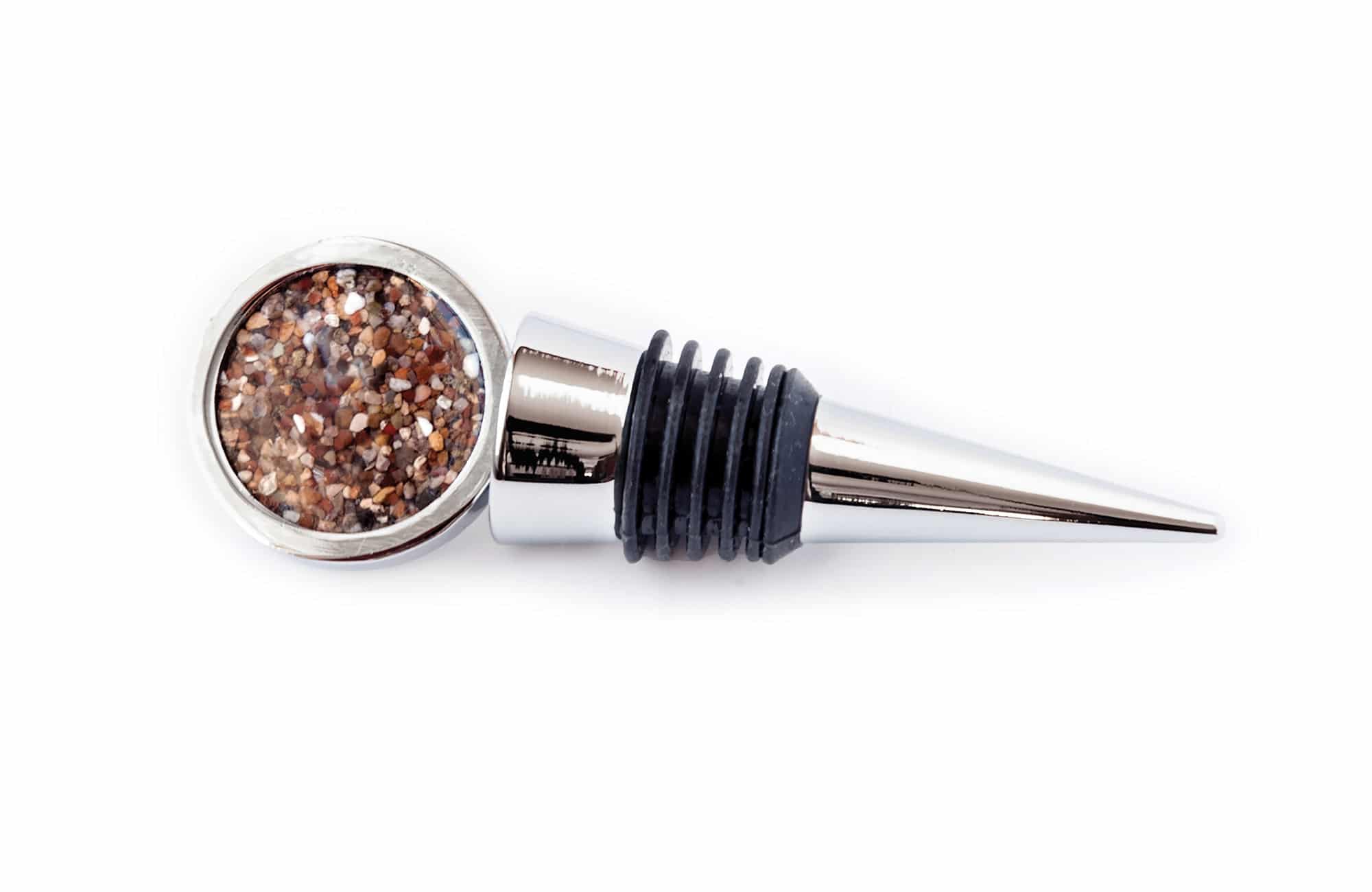 Travel Gifts for Travelers: Wine stopper