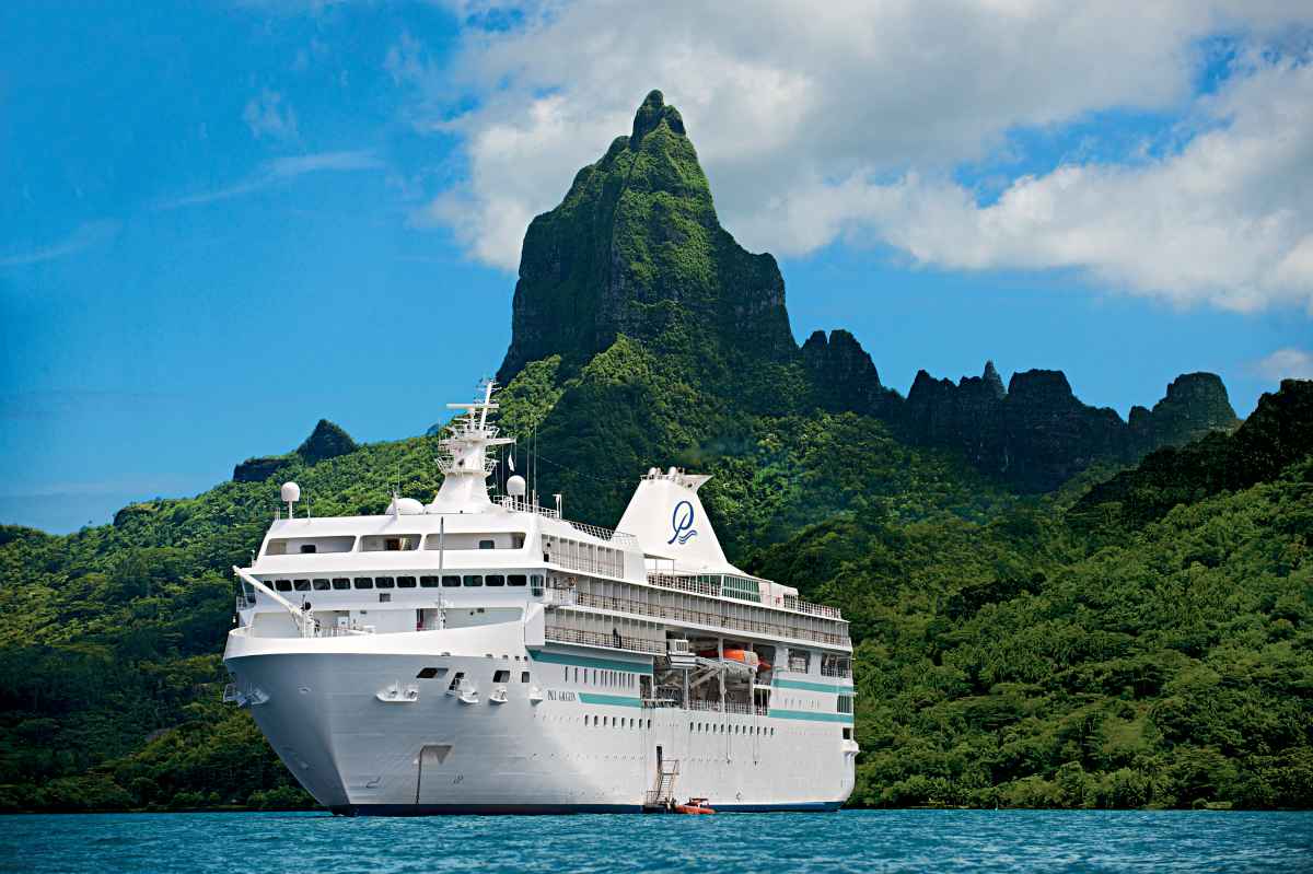 Best Cruise Photos | World's Best Cruise Ships | Paul Gauguin Bora Bora 19